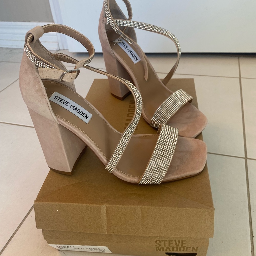 Steve Madden Nude/Sparky Chunky Heel- size 8